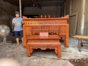 Bàn thờ đục tứ quý tùng cúc trúc mai